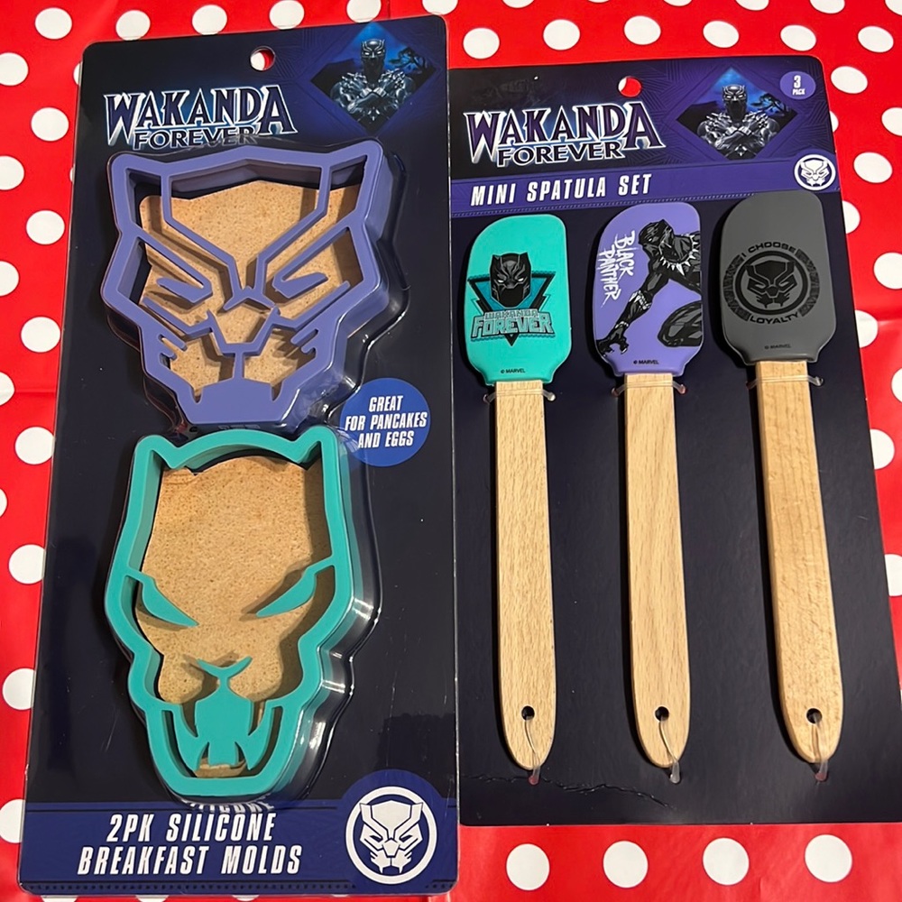 New Wakanda Forever Kitchen Set: Silicone Breakfast Molds & Mini Spatula Set